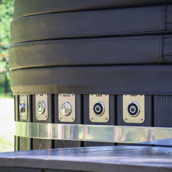 Hot Tub aus Acryl mit integriertem Holzofen konfigurierbar 200x200 (Basic) – Bild 5